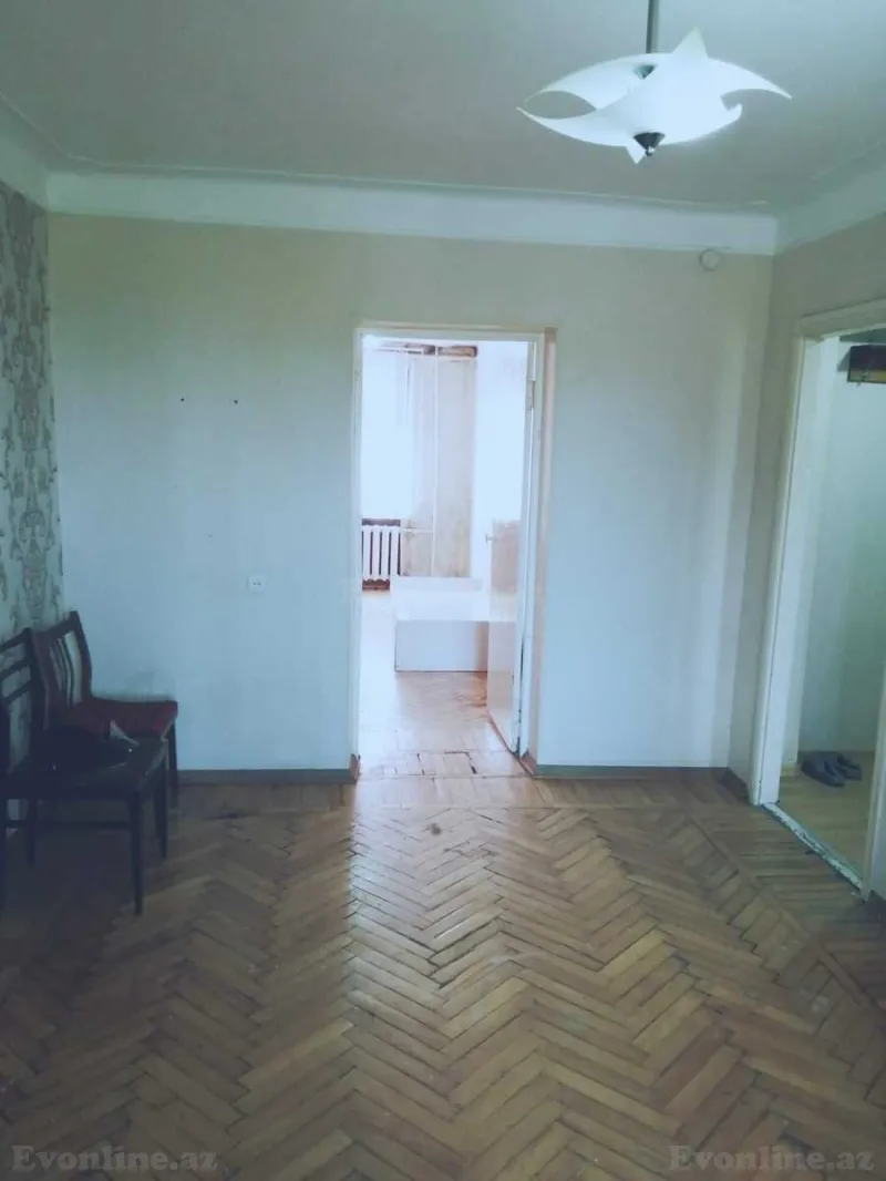 Satılır 2 otaqlı Mənzil Köhnə tikili 55 m² 8-ci kilometr - şəkil 2