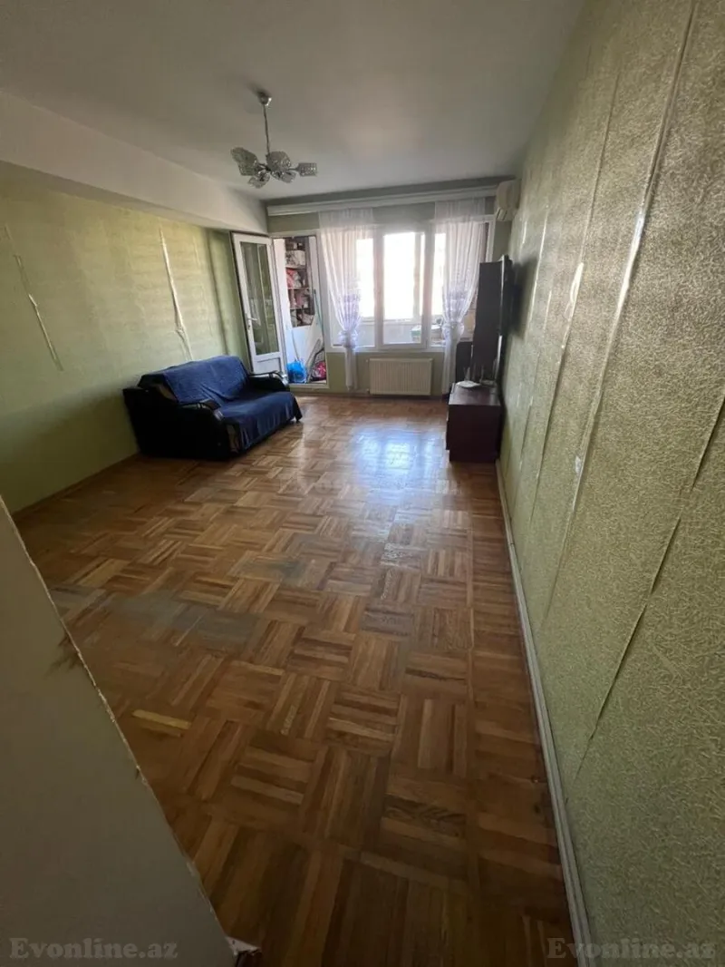 Satılır 2 otaqlı Mənzil Köhnə tikili 68 m² Gənclik m. - şəkil 3