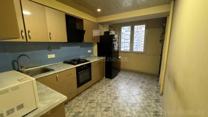 Satılır 2 otaqlı Mənzil Köhnə tikili 68 m² Gənclik m. - şəkil 5