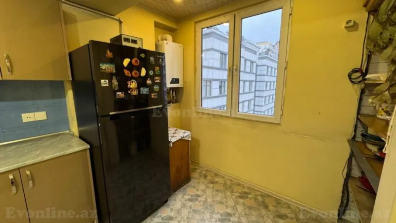 Satılır 2 otaqlı Mənzil Köhnə tikili 68 m² Gənclik m. - şəkil 9