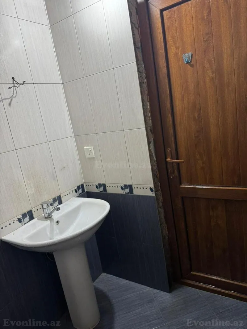 Satılır 2 otaqlı Mənzil Köhnə tikili 68 m² Gənclik m. - şəkil 20