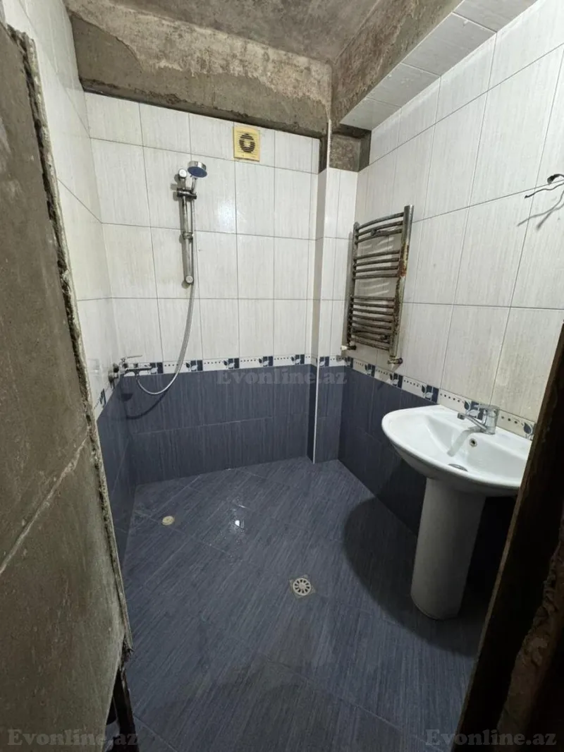 Satılır 2 otaqlı Mənzil Köhnə tikili 68 m² Gənclik m. - şəkil 22