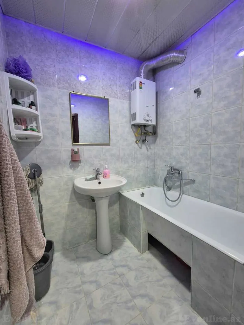 Satılır 2 otaqlı Mənzil Köhnə tikili 65 m² Yasamal - şəkil 3
