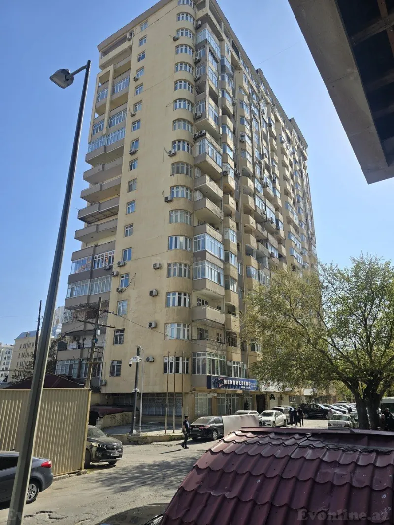 Satılır 4 otaqlı Mənzil Yeni tikili 203 m² Nizami m. - şəkil 4
