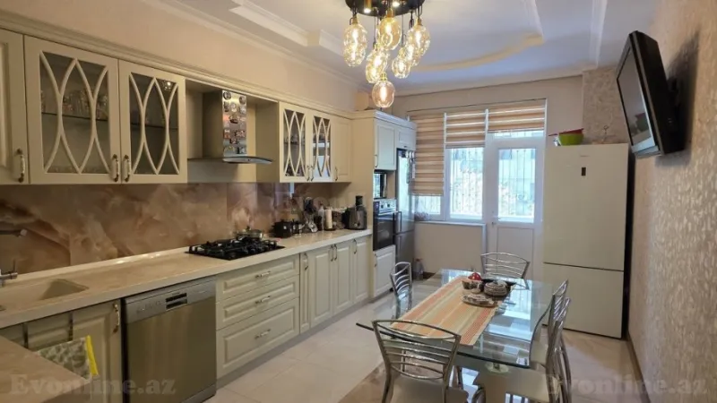 Satılır 4 otaqlı Mənzil Yeni tikili 203 m² Nizami m. - şəkil 6