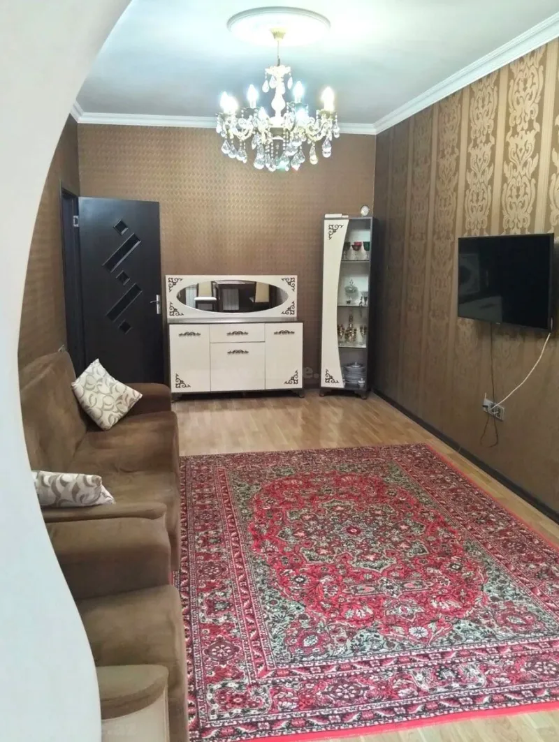 Satılır 3 otaqlı Mənzil Yeni tikili 77 m² İnşaatçılar m. - şəkil 2