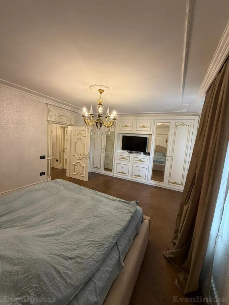 Satılır 3 otaqlı Mənzil Köhnə tikili 214 m² Sahil m. - şəkil 23