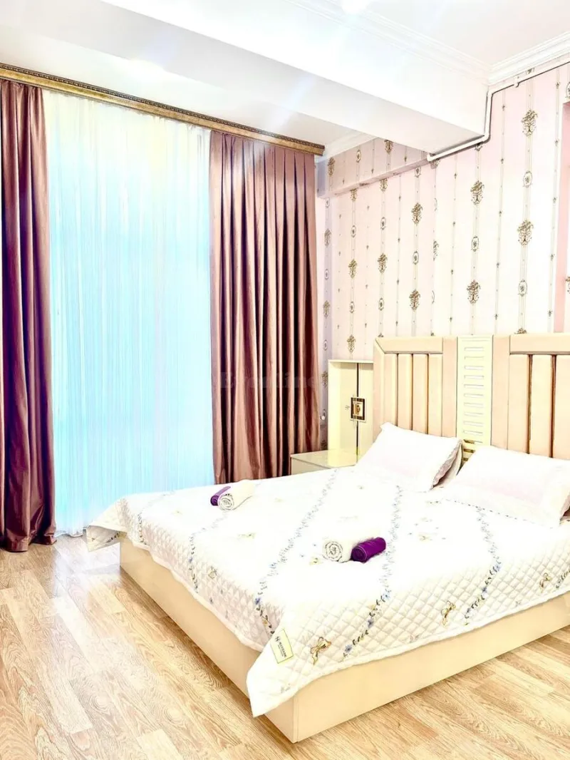 Kirayə verilir 2 otaqlı Mənzil Yeni tikili 70 m² Gənclik m. - şəkil 2