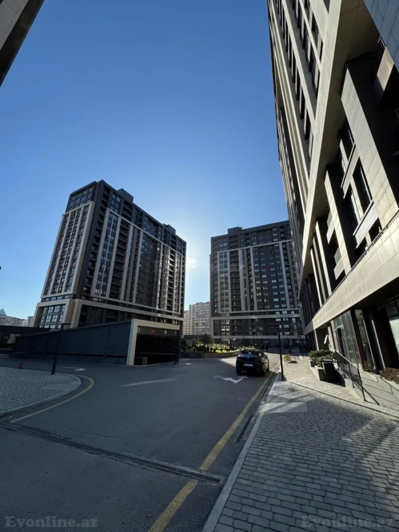 Kirayə verilir 4 otaqlı Mənzil Yeni tikili 128 m² Xətai m.