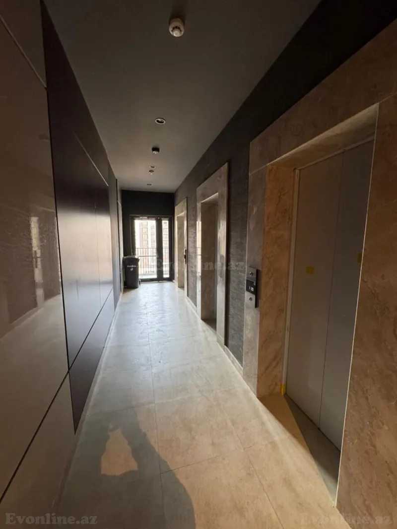 Kirayə verilir 4 otaqlı Mənzil Yeni tikili 128 m² Xətai m. - şəkil 3