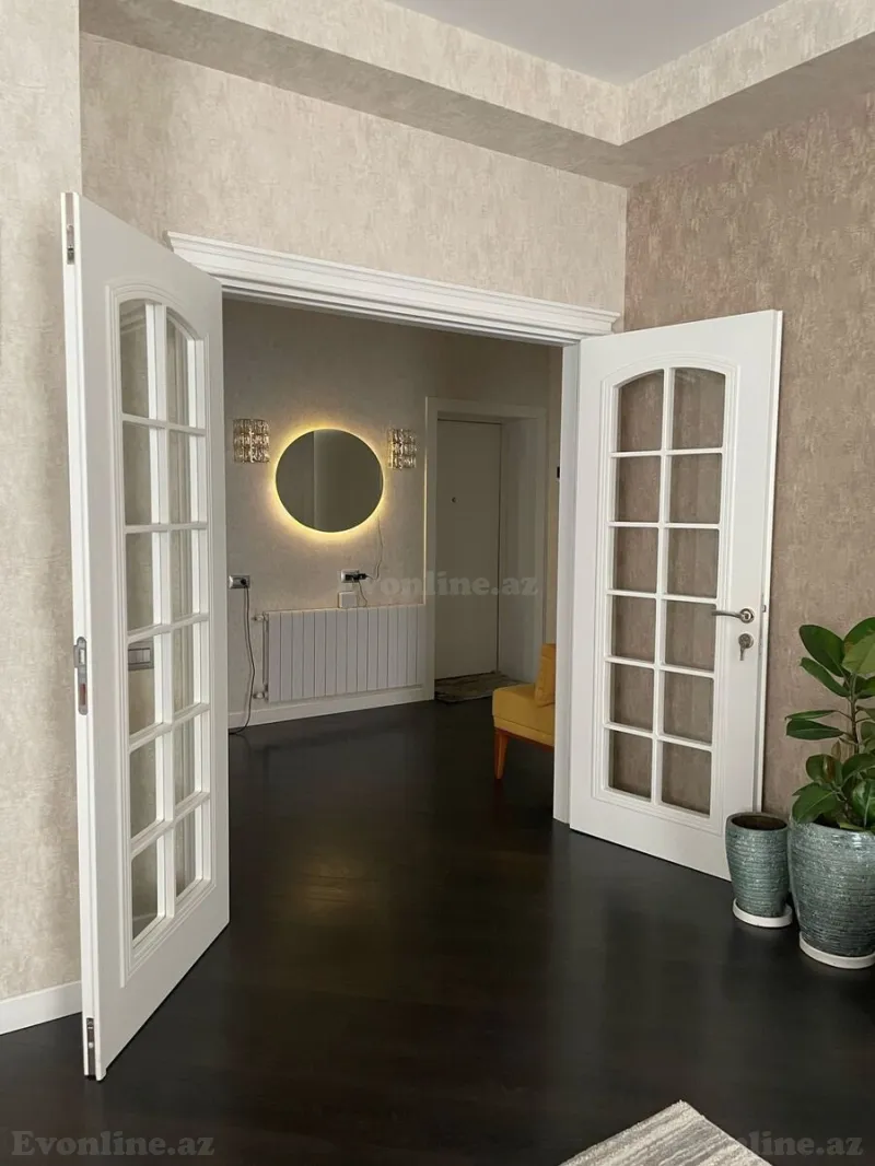 Kirayə verilir 3 otaqlı Mənzil Yeni tikili 150 m² Xətai m. - şəkil 12