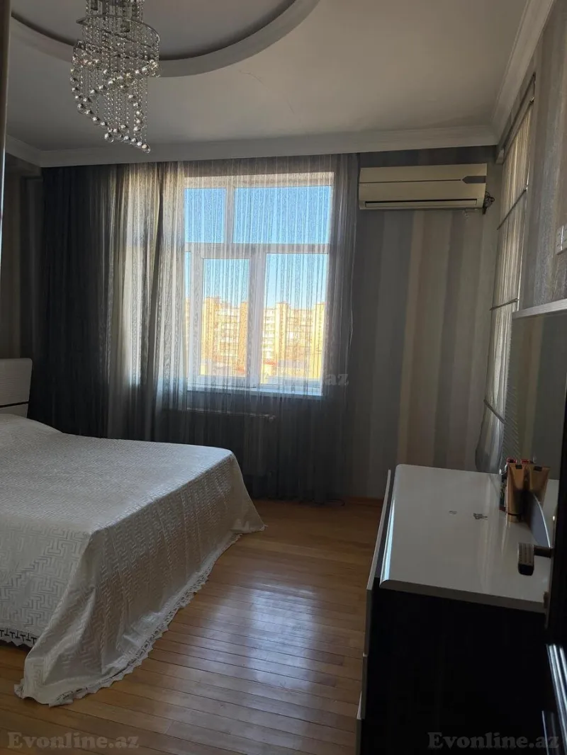Satılır 3 otaqlı Mənzil Yeni tikili 120 m² İnşaatçılar m. - şəkil 5