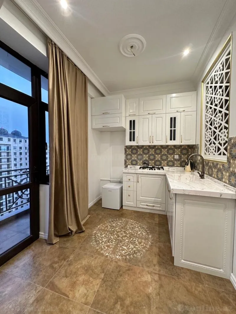 Satılır 2 otaqlı Mənzil Yeni tikili 70 m² Nəsimi r. - şəkil 3