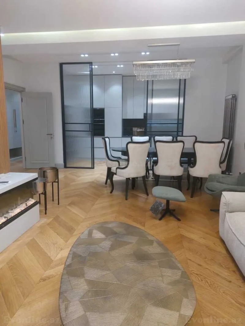 4 otaqlı Mənzil 180 m² İçərişəhər m. Satılır