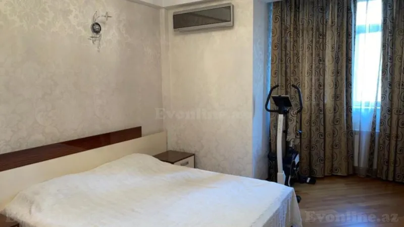 Satılır 4 otaqlı Mənzil Yeni tikili 180 m² İçərişəhər m. - şəkil 2