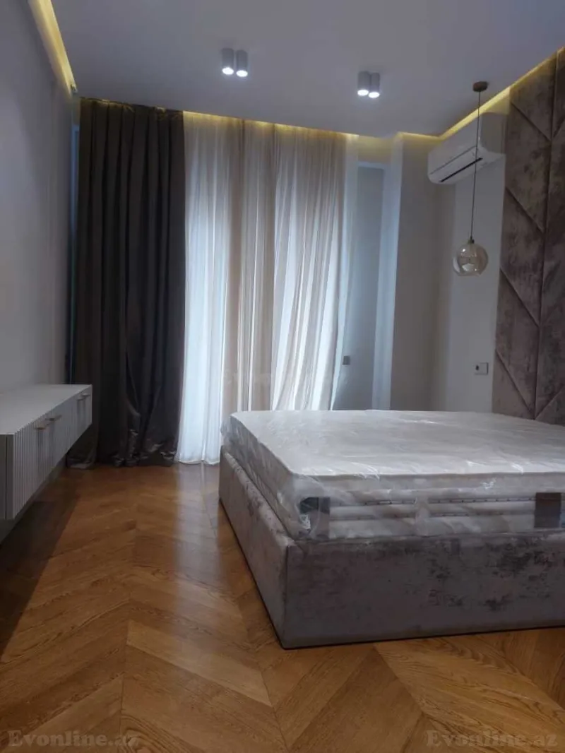 Satılır 4 otaqlı Mənzil Yeni tikili 180 m² İçərişəhər m. - şəkil 9