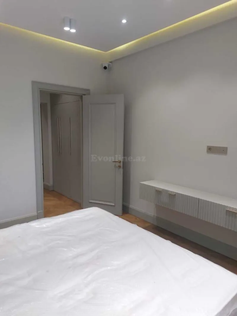 Satılır 4 otaqlı Mənzil Yeni tikili 180 m² İçərişəhər m. - şəkil 10