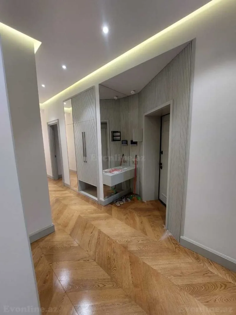 Satılır 4 otaqlı Mənzil Yeni tikili 180 m² İçərişəhər m. - şəkil 15