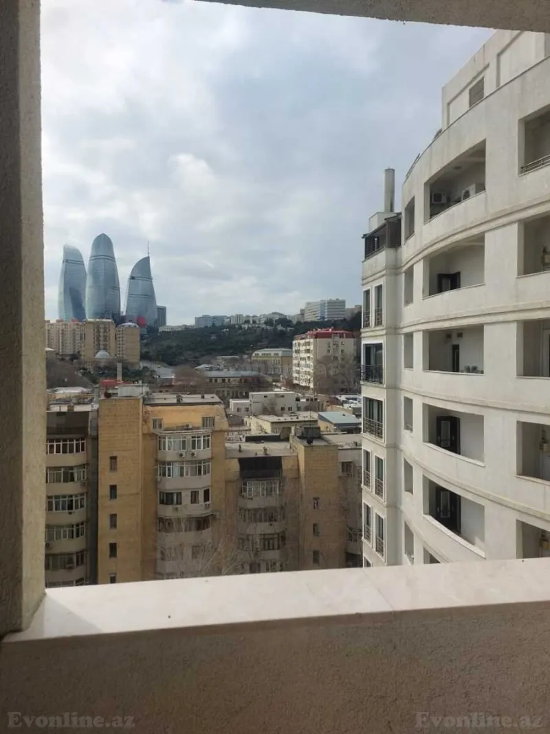 Satılır 4 otaqlı Mənzil Yeni tikili 180 m² İçərişəhər m. - şəkil 24