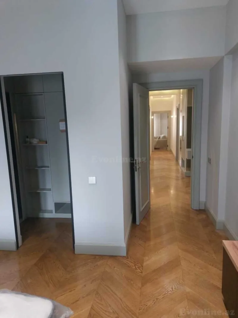 Satılır 4 otaqlı Mənzil Yeni tikili 180 m² İçərişəhər m. - şəkil 25