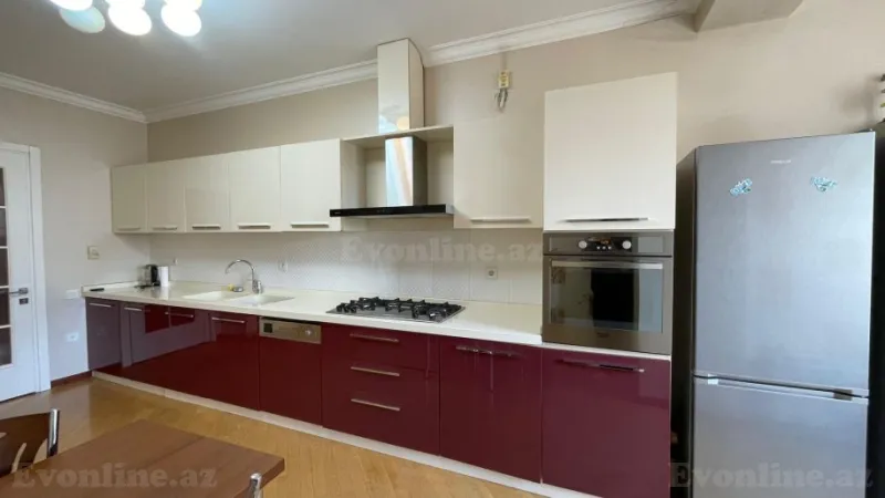 Kirayə verilir 3 otaqlı Mənzil Yeni tikili 145 m² İçərişəhər m. - şəkil 8