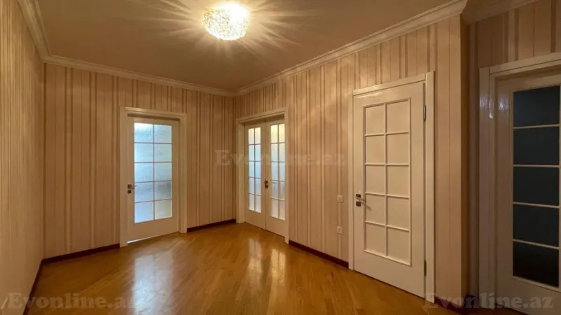 Kirayə verilir 3 otaqlı Mənzil Yeni tikili 145 m² İçərişəhər m. - şəkil 11