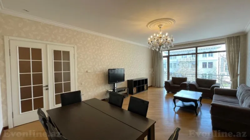 Kirayə verilir 3 otaqlı Mənzil Yeni tikili 145 m² İçərişəhər m. - şəkil 14
