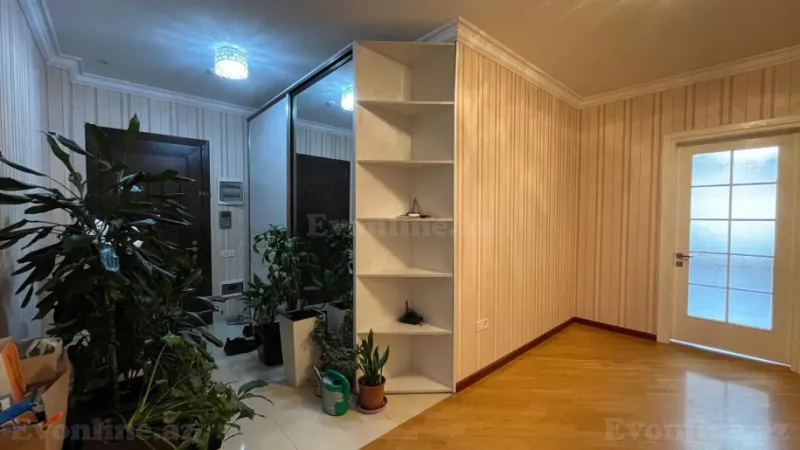 Kirayə verilir 3 otaqlı Mənzil Yeni tikili 145 m² İçərişəhər m. - şəkil 19