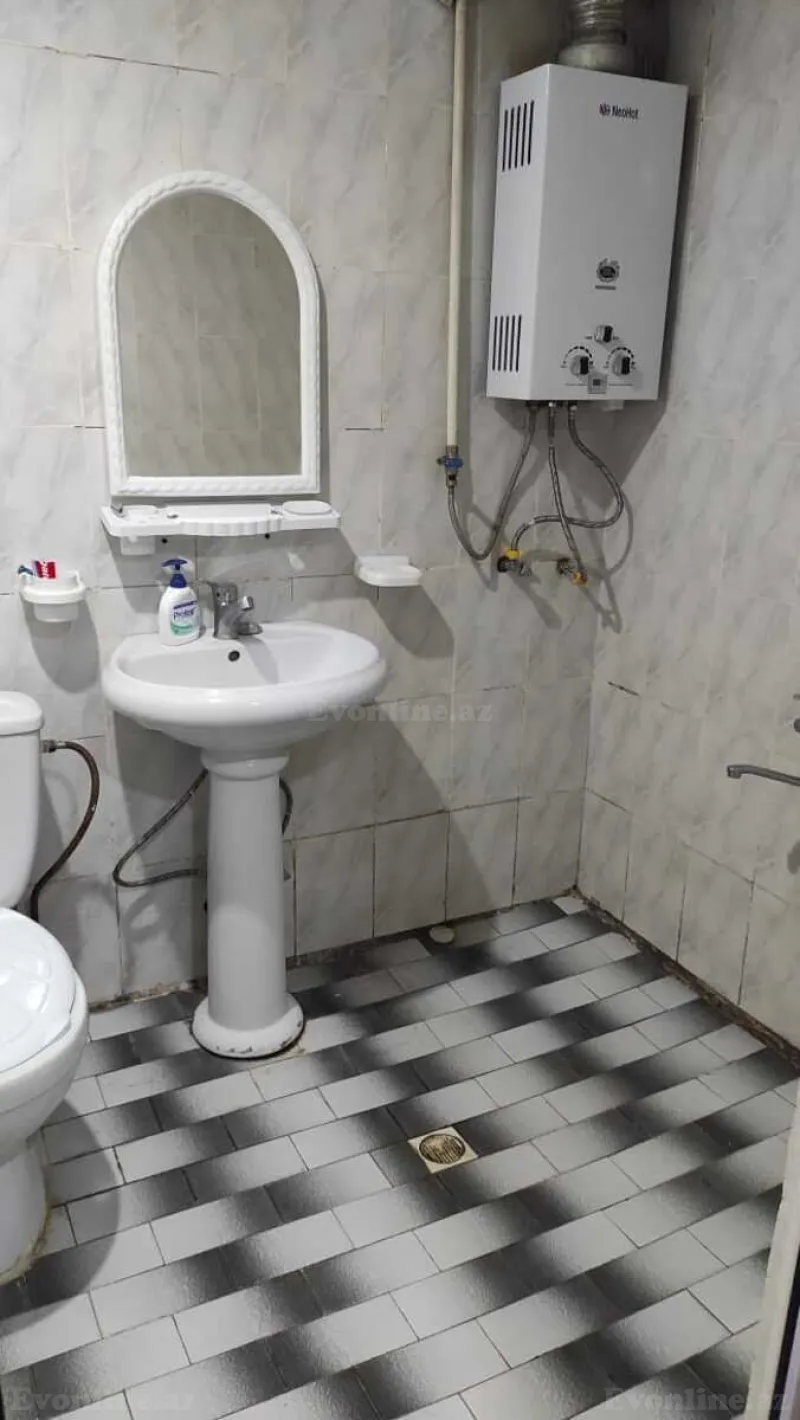 Satılır 1 otaqlı Mənzil Köhnə tikili 40 m² Elmlər Akademiyası m. - şəkil 4