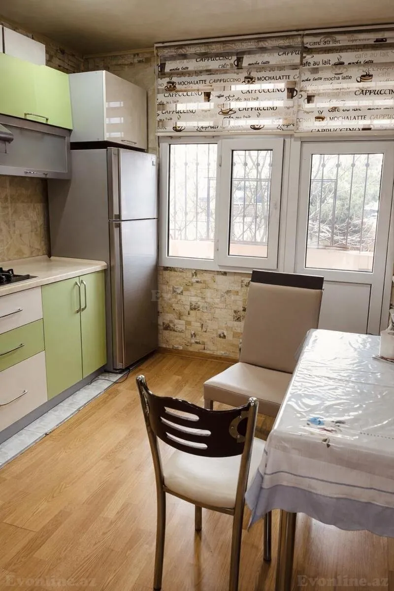 Satılır 2 otaqlı Mənzil Köhnə tikili 70 m² Suraxanı r. - şəkil 8