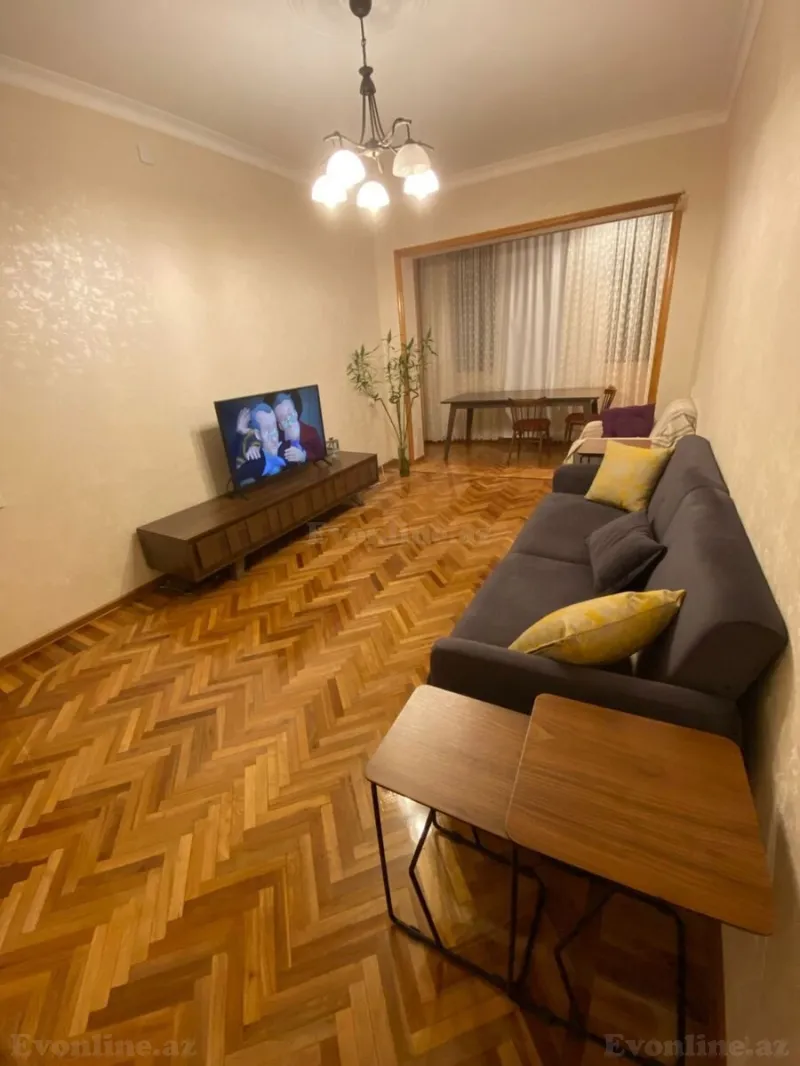 Satılır 3 otaqlı Mənzil Köhnə tikili 90 m² Binəqədi r. - şəkil 2