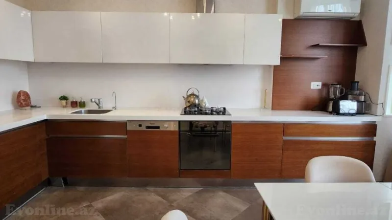 Kirayə verilir 3 otaqlı Mənzil Yeni tikili 155 m² İçərişəhər m. - şəkil 15