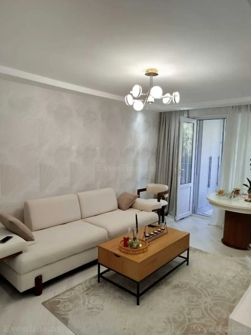 Satılır 2 otaqlı Mənzil Köhnə tikili 50 m² Gənclik m. - şəkil 2