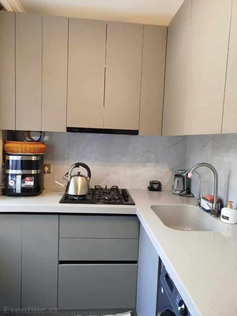 Satılır 2 otaqlı Mənzil Köhnə tikili 50 m² Gənclik m. - şəkil 13