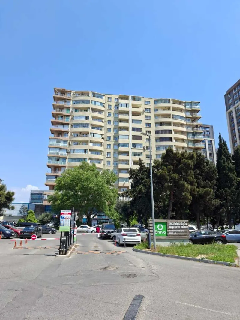 Satılır 4 otaqlı Mənzil Yeni tikili 195 m² Xətai m. - şəkil 4