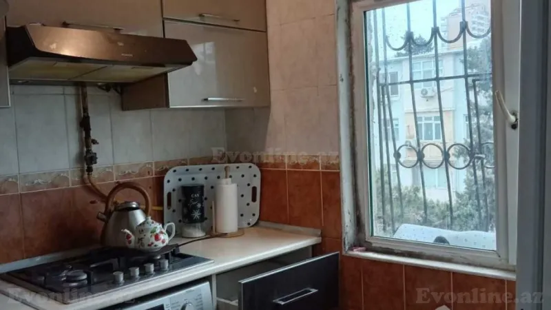 Satılır 3 otaqlı Mənzil Köhnə tikili 80 m² Memar Əcəmi m. - şəkil 8