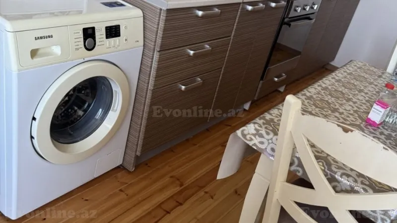 1 otaqlı Mənzil 65 m² 8 Noyabr m. Kirayə verilir