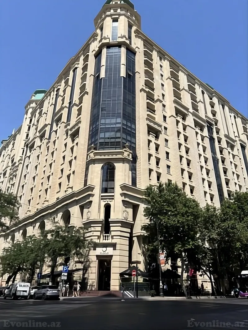 Kirayə verilir 3 otaqlı Mənzil Yeni tikili 110 m² Nizami m.