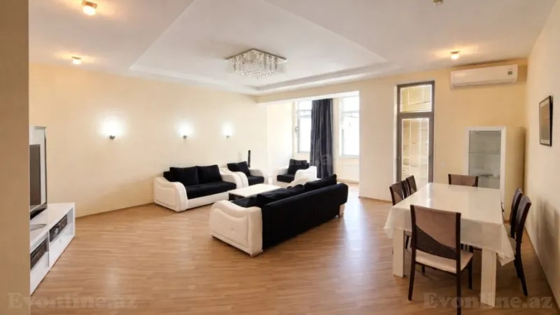 4 otaqlı Mənzil 215 m² Nizami m. Satılır