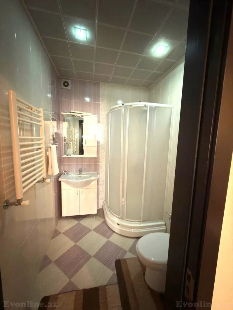 Satılır 4 otaqlı Mənzil Yeni tikili 215 m² Nizami m. - şəkil 8