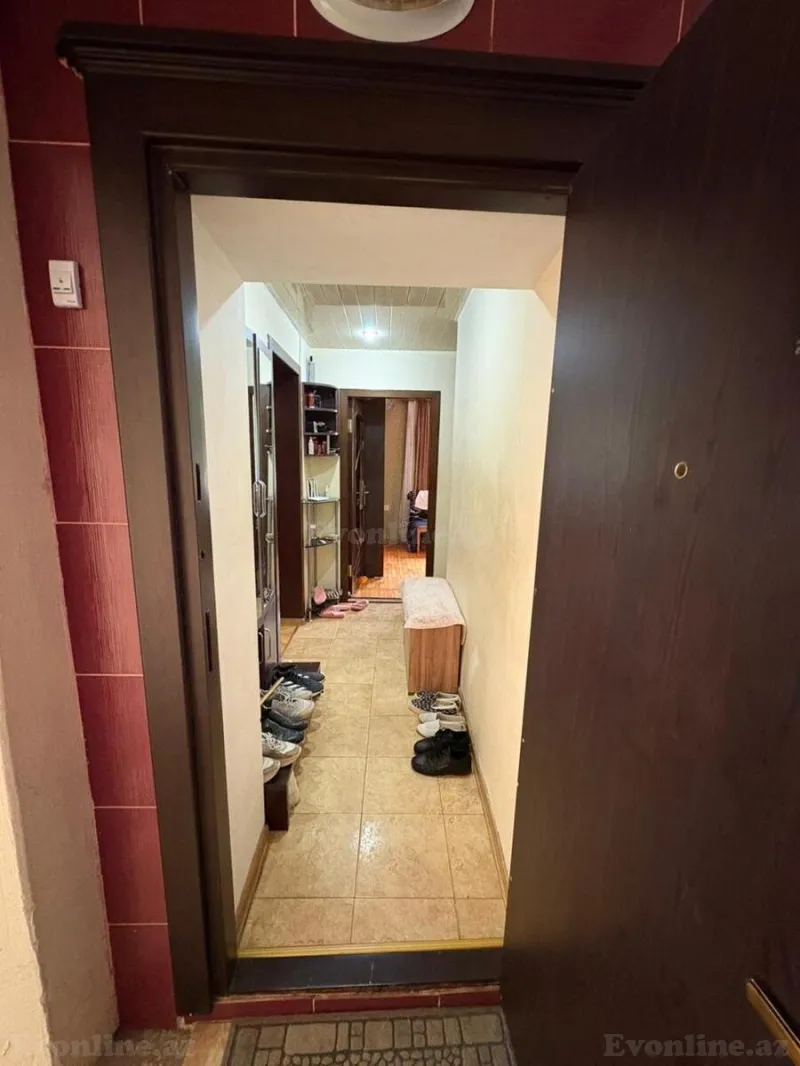 Satılır 5 otaqlı Mənzil Köhnə tikili 100 m² Qara Qarayev m. - şəkil 9