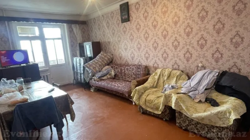 Satılır 3 otaqlı Mənzil Köhnə tikili 70 m² 7-ci mikrorayon