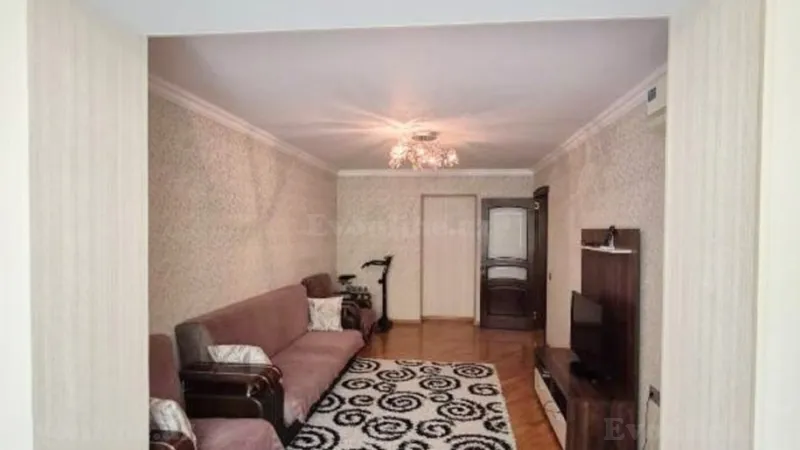 Satılır 3 otaqlı Mənzil Köhnə tikili 75 m² Nizami m. - şəkil 3