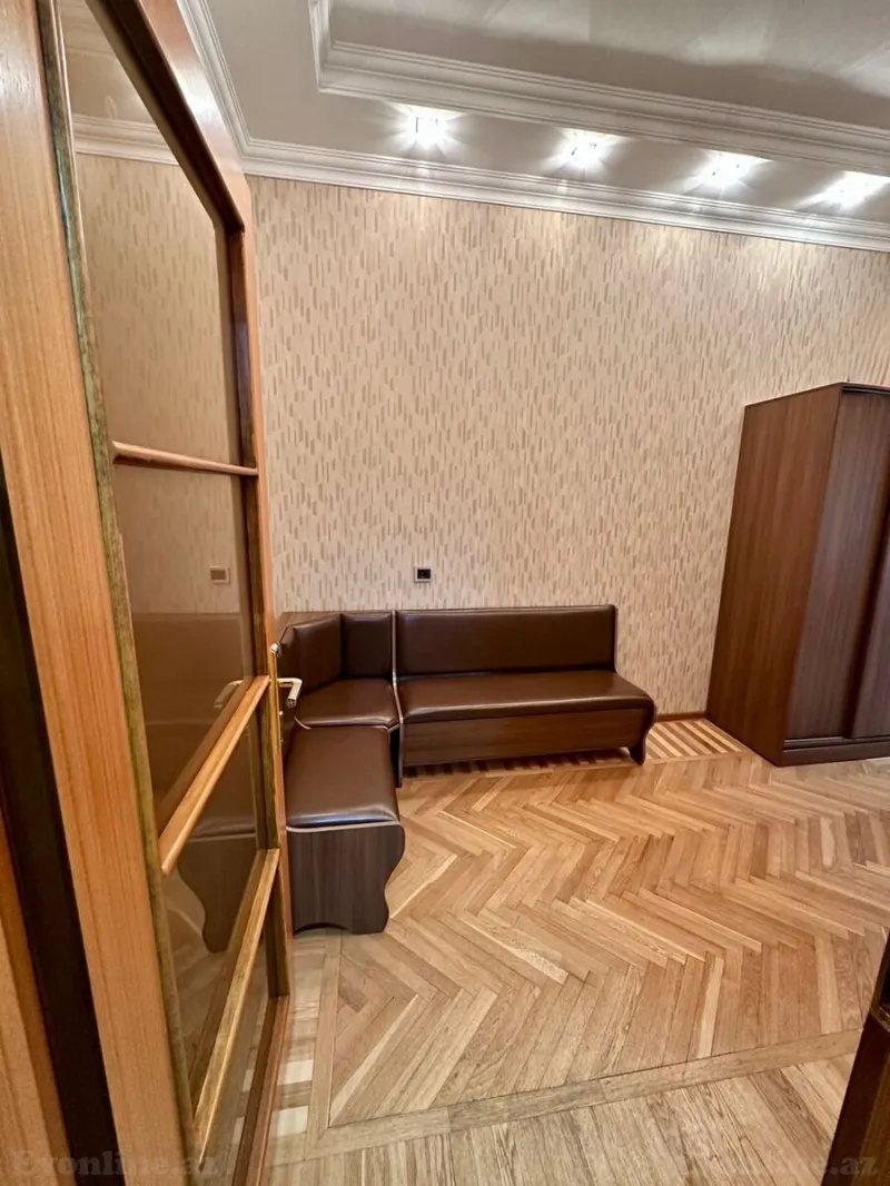 Satılır 3 otaqlı Mənzil Köhnə tikili 85 m² Bayıl - şəkil 8