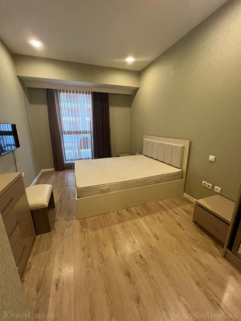 Kirayə verilir 2 otaqlı Mənzil Yeni tikili 90 m² Nəsimi r. - şəkil 3