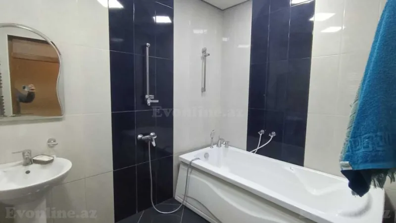 Satılır 3 otaqlı Mənzil Yeni tikili 150 m² Azadlıq prospekti m. - şəkil 6