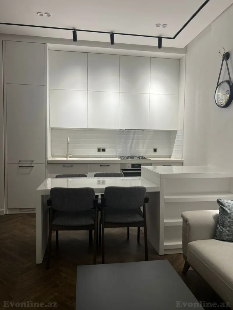 Kirayə verilir 2 otaqlı Mənzil Yeni tikili 80 m² Xətai m. - şəkil 4