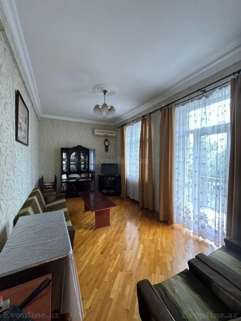 Satılır 2 otaqlı Mənzil Köhnə tikili 45 m² Yasamal - şəkil 2