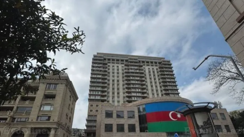 3 otaqlı Mənzil 166 m² Nizami m. Satılır