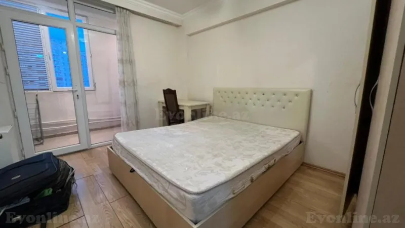 Satılır 2 otaqlı Mənzil Köhnə tikili 45 m² Gənclik m. - şəkil 9